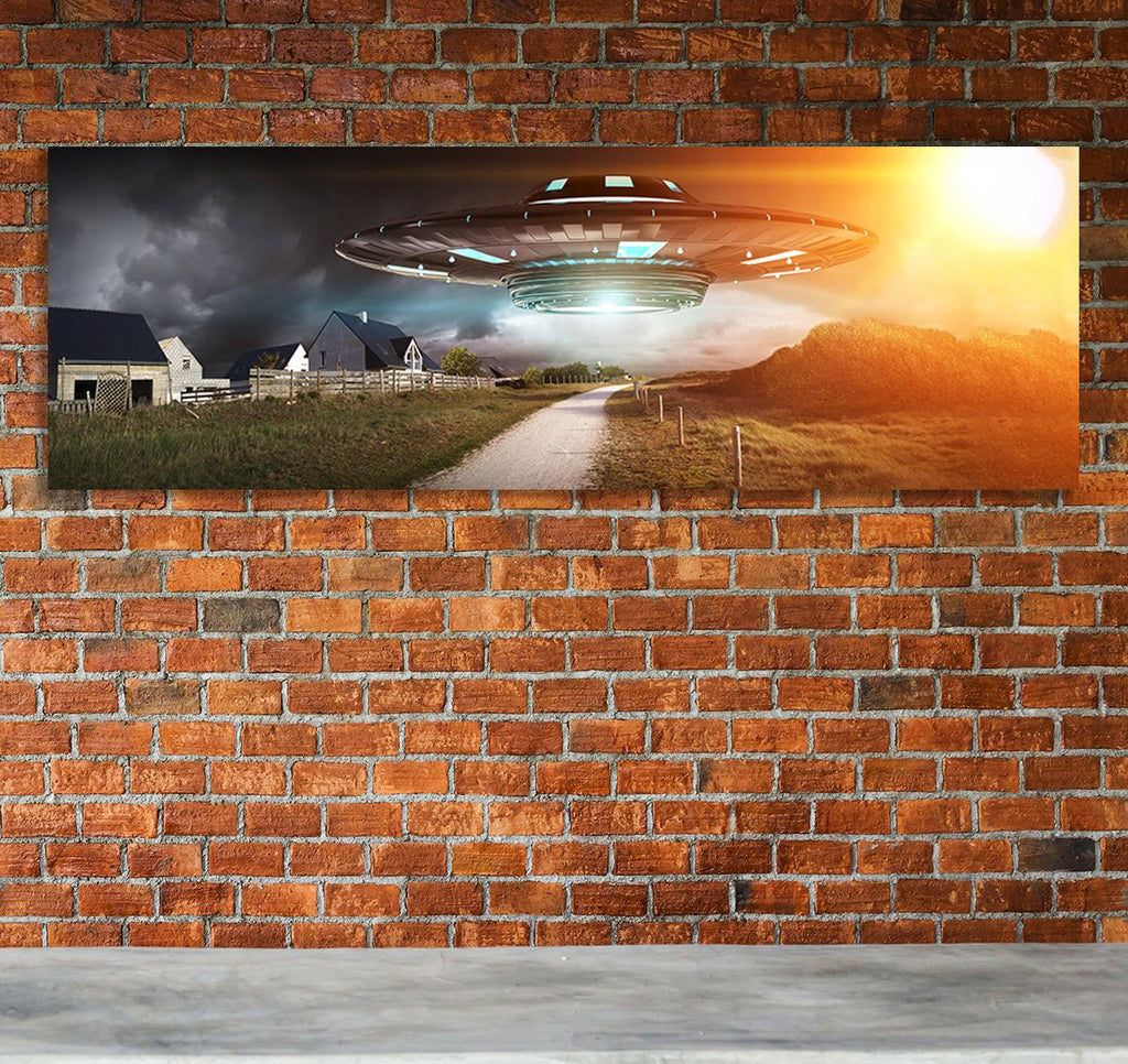 UFO Aliens Extraterrestrials Abduction Flying Saucer Framed Canvas Wall Art - Royal Crown Pro